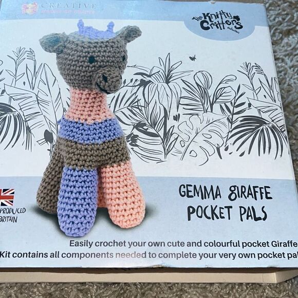 NIB Creative Expressions Knitty Critters Pocket Pal Crochet Kit-Gemma Giraffe - Picture 9 of 11
